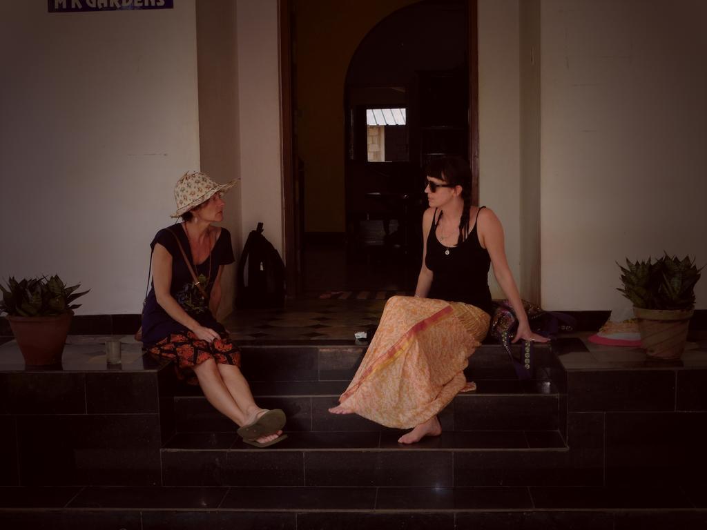 Mk Gardens Surf & Yoga House Hotel Varkala Room photo