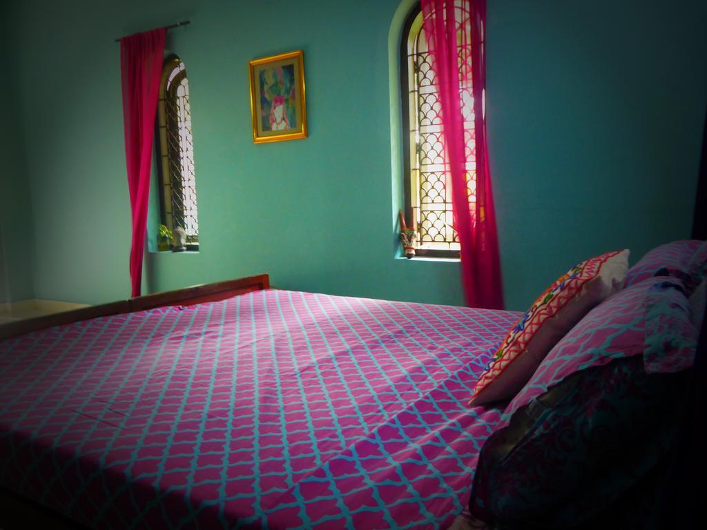 Mk Gardens Surf & Yoga House Hotel Varkala Exterior photo