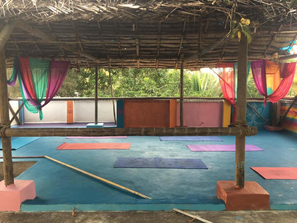 Mk Gardens Surf & Yoga House Hotel Varkala Exterior photo